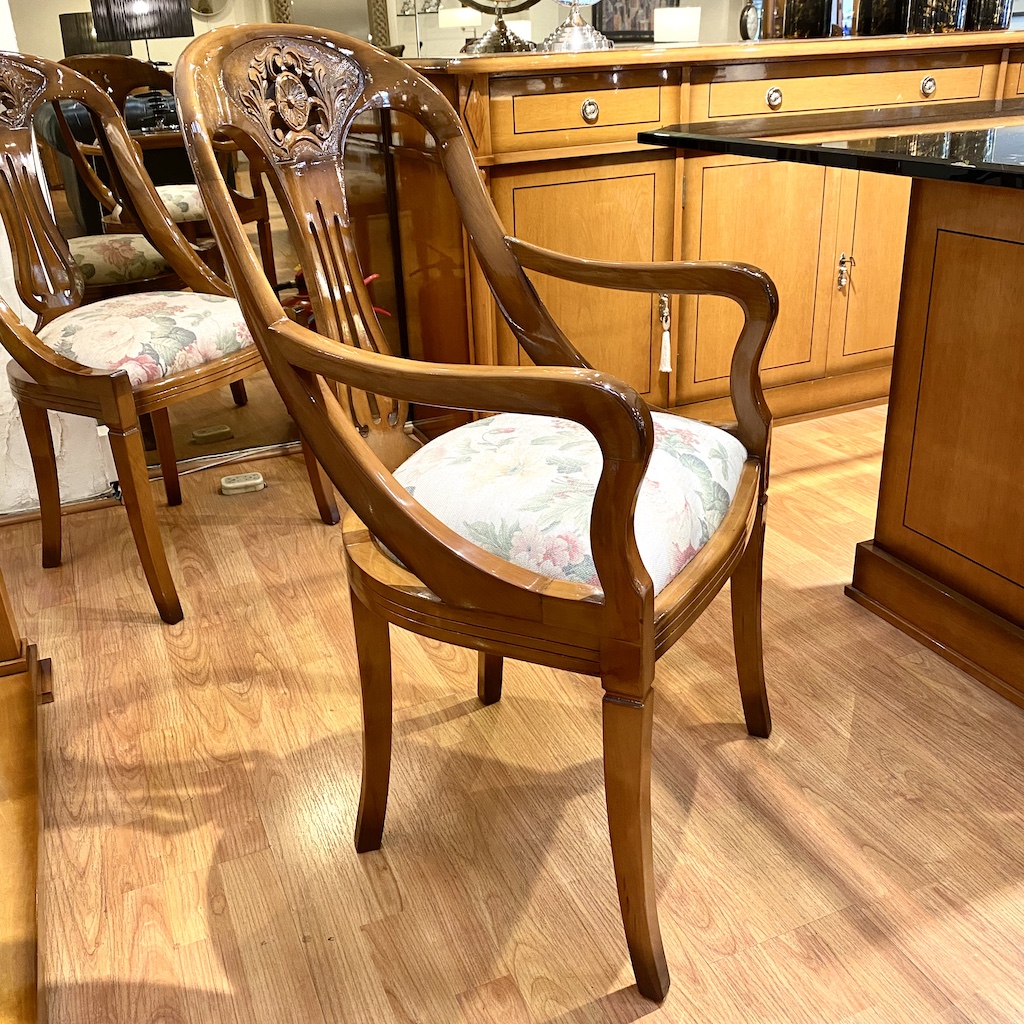 Silla Nordica tallada